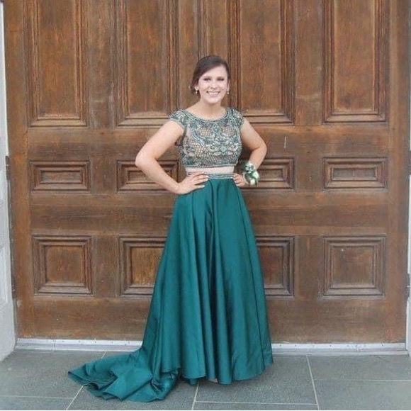 Vienna Prom Dress - Picture 2 of 2